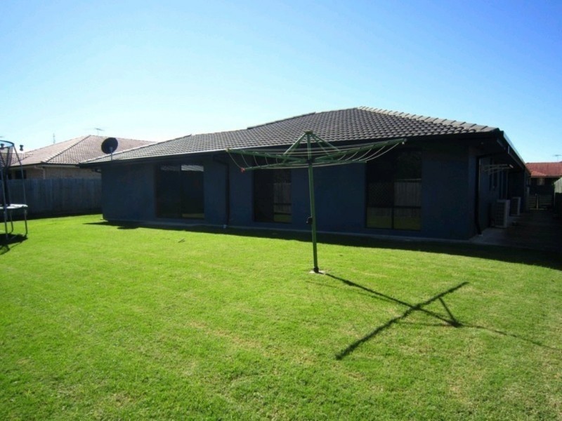 32 Mellor Place, Brassall QLD 4305