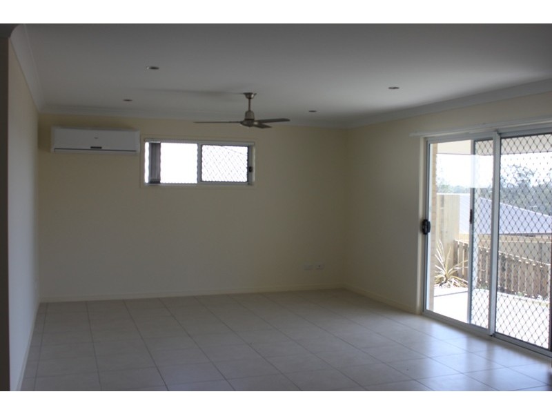 13 Cowie Street, Deebing Heights QLD 4306