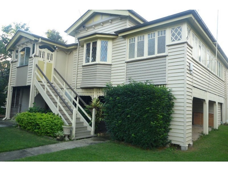 6 Smart  Avenue, Eastern Heights QLD 4305