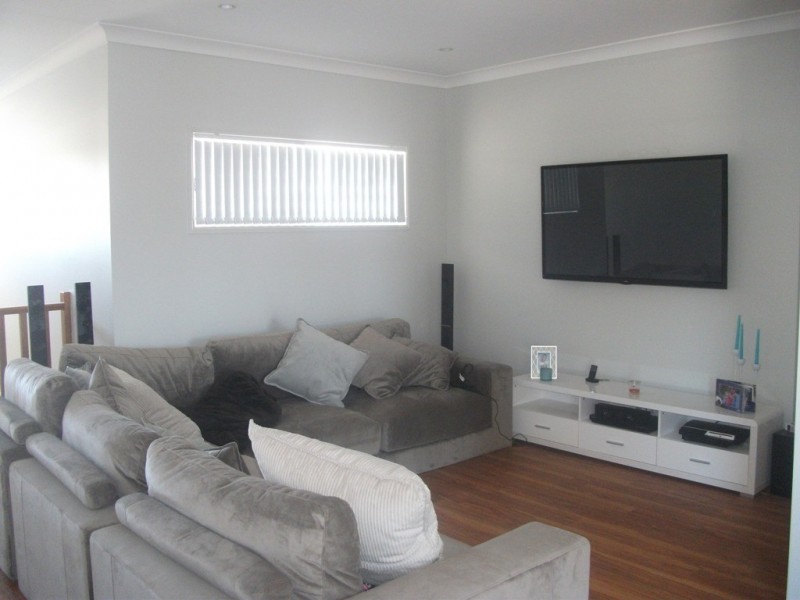 32 Laguna Crescent, Springfield Lakes QLD 4300