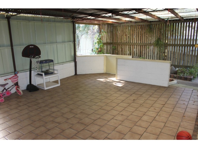 3 Woodgate Street, Churchill QLD 4305