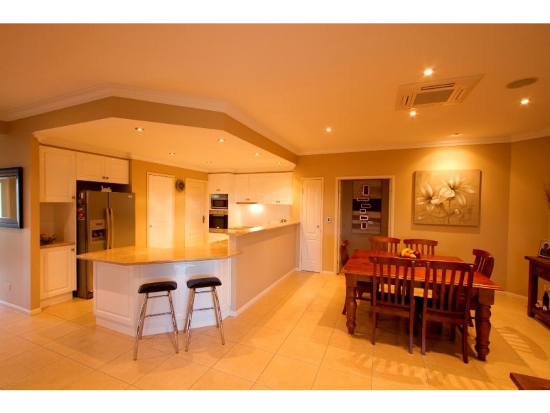 3 Benjamin Court, Regency Downs QLD 4341