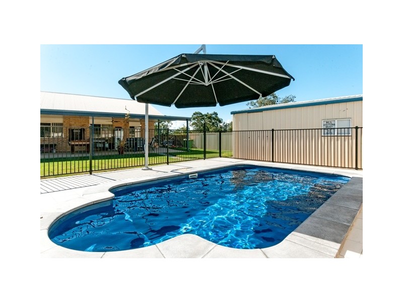 13 Darlington Court, Flinders View QLD 4305