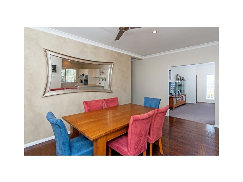 13 Darlington Court, Flinders View QLD 4305