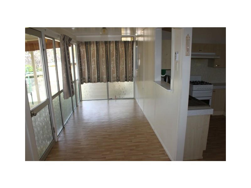 24 Cranes Road, North Ipswich QLD 4305