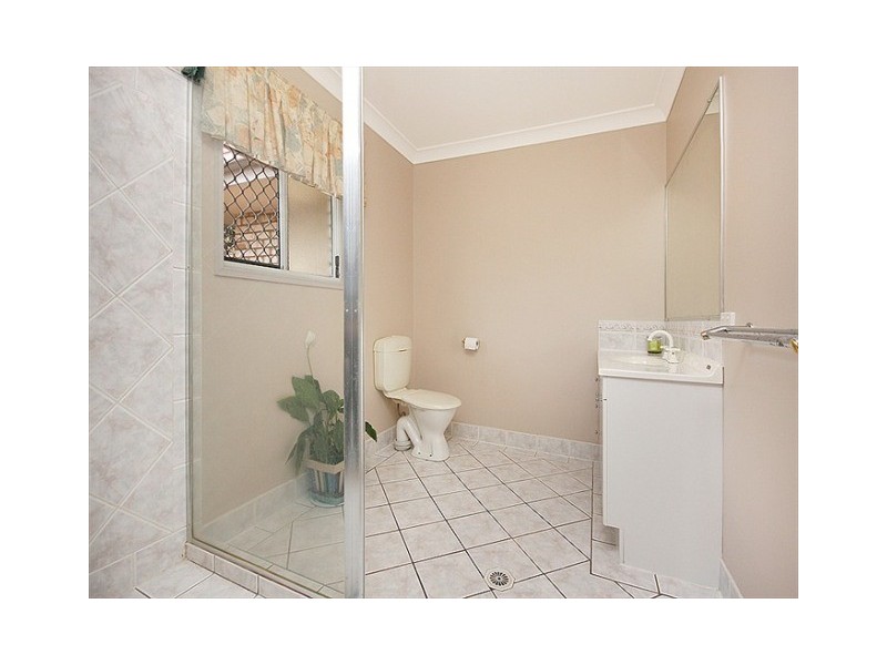 28 Resolution Parade, Flinders View QLD 4305