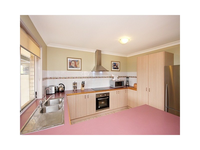 28 Resolution Parade, Flinders View QLD 4305