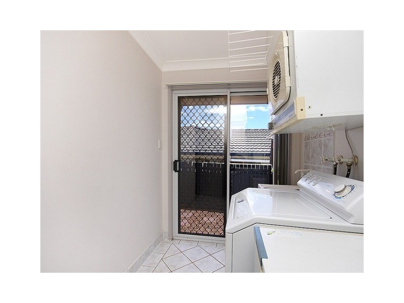 28 Resolution Parade, Flinders View QLD 4305