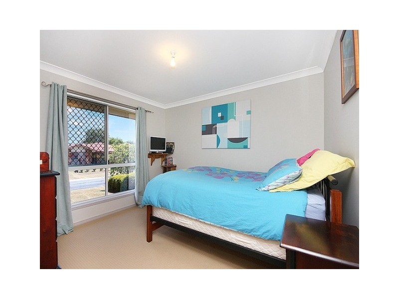 28 Resolution Parade, Flinders View QLD 4305