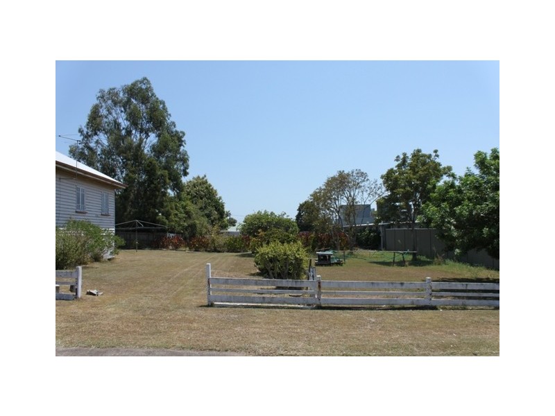 1 Hayes Street, Raceview QLD 4305