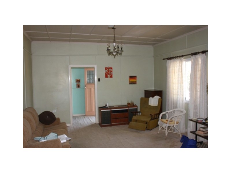 1 Hayes Street, Raceview QLD 4305