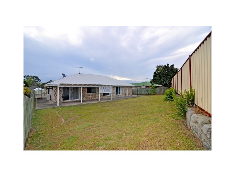 42 Jonquil Circuit, Flinders View QLD 4305