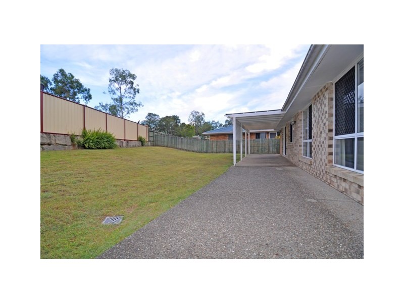 42 Jonquil Circuit, Flinders View QLD 4305