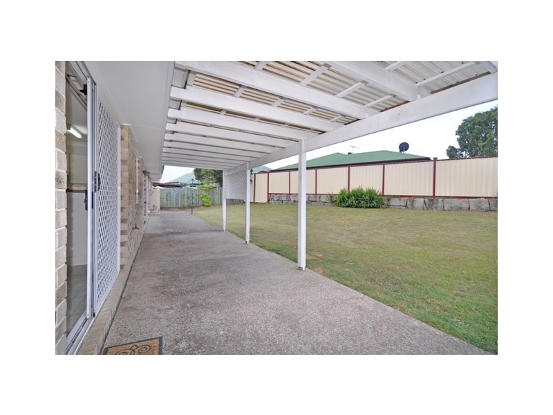 42 Jonquil Circuit, Flinders View QLD 4305