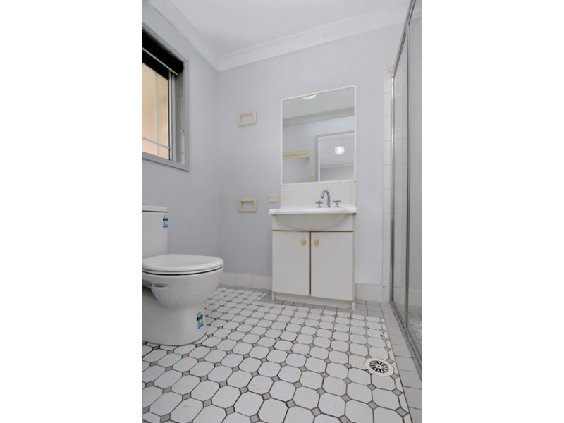 42 Jonquil Circuit, Flinders View QLD 4305