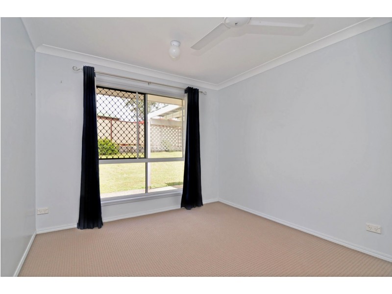 42 Jonquil Circuit, Flinders View QLD 4305