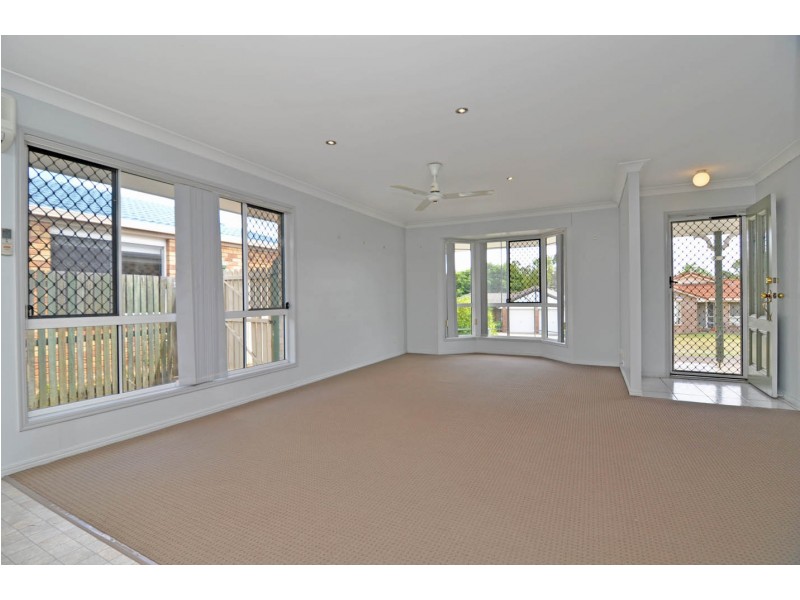 42 Jonquil Circuit, Flinders View QLD 4305