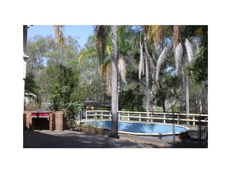 48 Melrose Drive, Flinders View QLD 4305