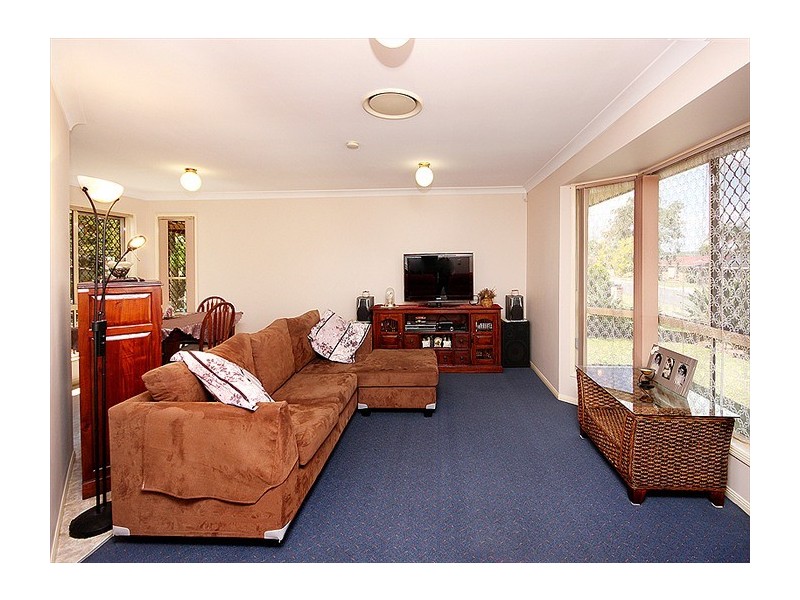 5 Rangeview Drive, Flinders View QLD 4305