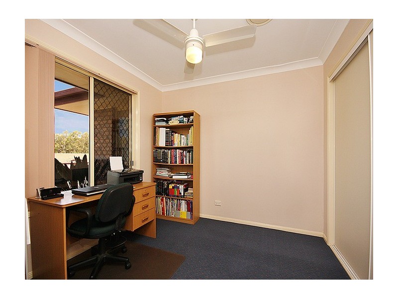 5 Rangeview Drive, Flinders View QLD 4305