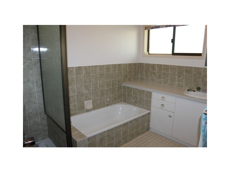 16 -18 North Street, Harrisville QLD 4307