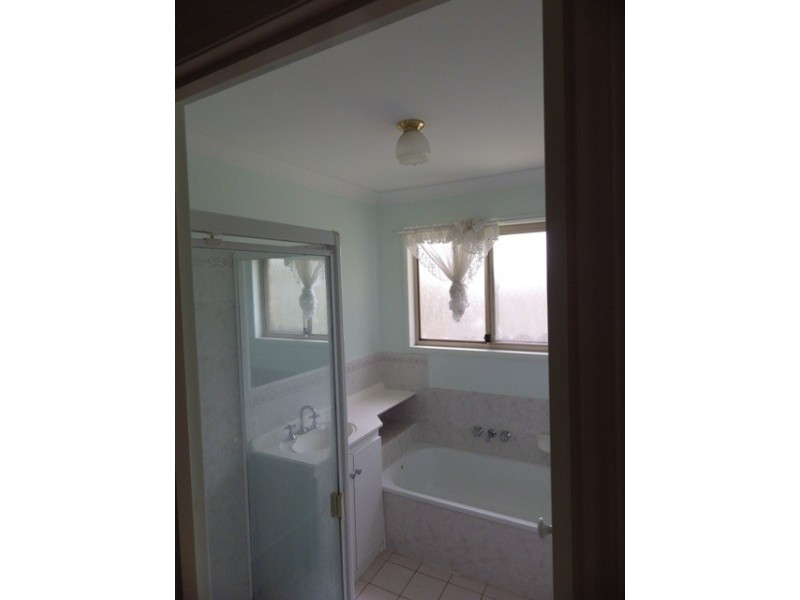 25 Willowtree Drive, Flinders View QLD 4305