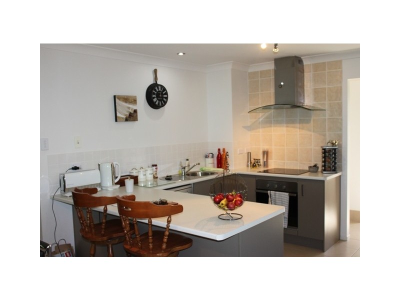 4A Morris Street, Silkstone QLD 4304