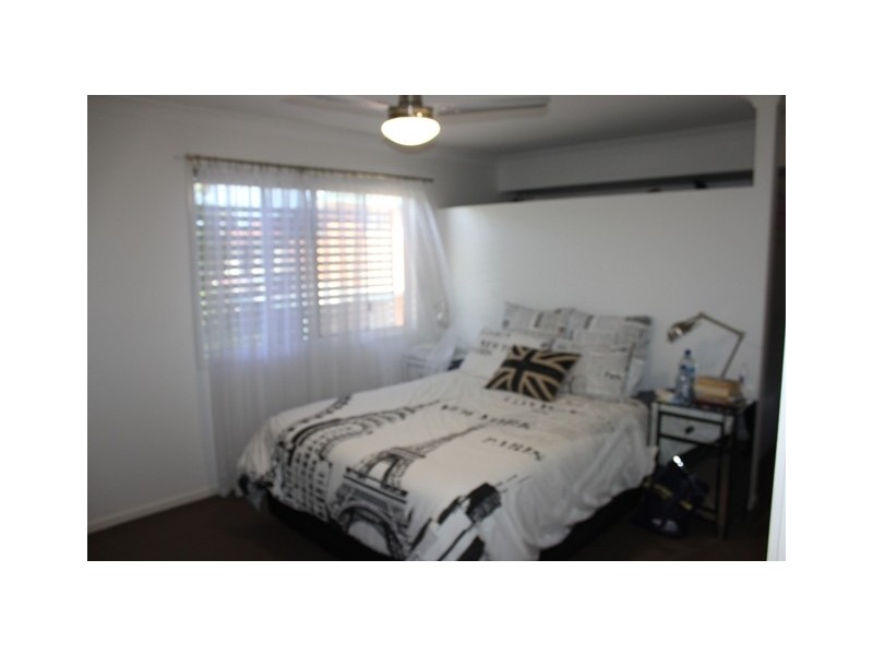 4A Morris Street, Silkstone QLD 4304