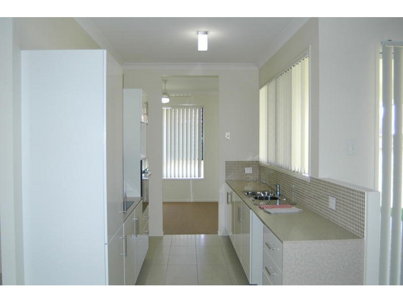 32 Tulip Street, Yamanto QLD 4305