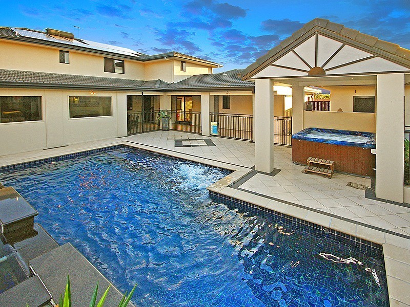 24 Kensington Drive, Flinders View QLD 4305