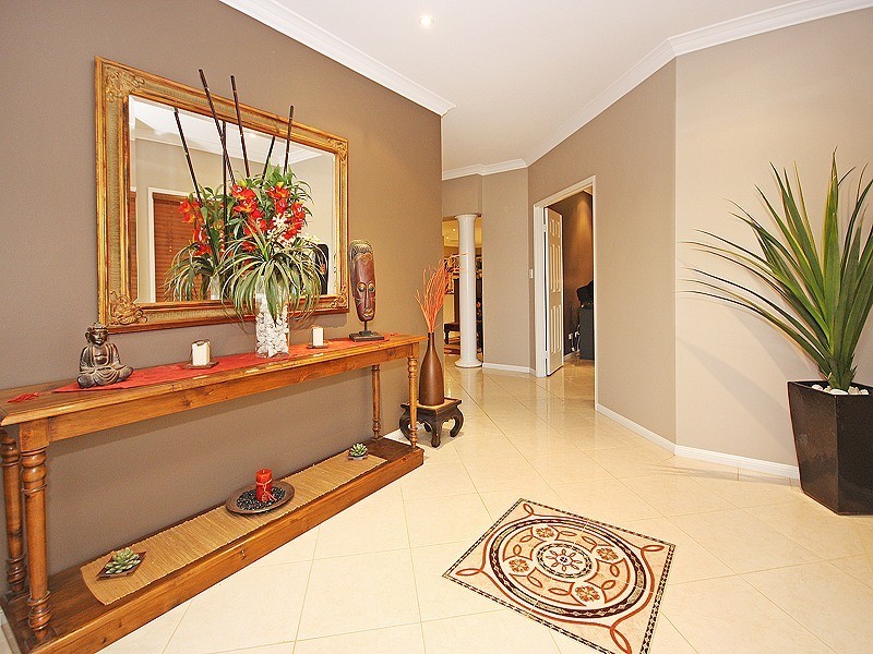 24 Kensington Drive, Flinders View QLD 4305