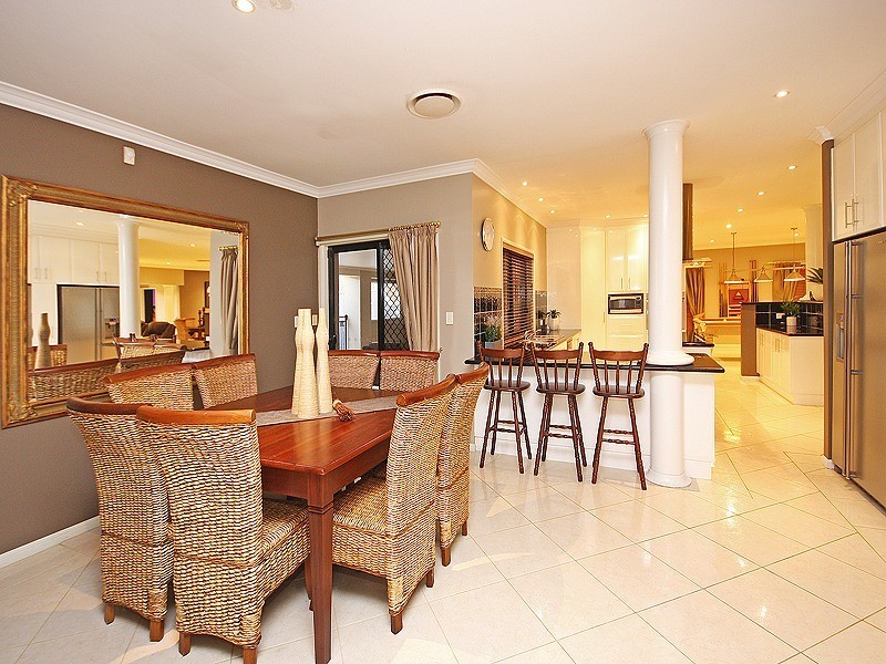 24 Kensington Drive, Flinders View QLD 4305