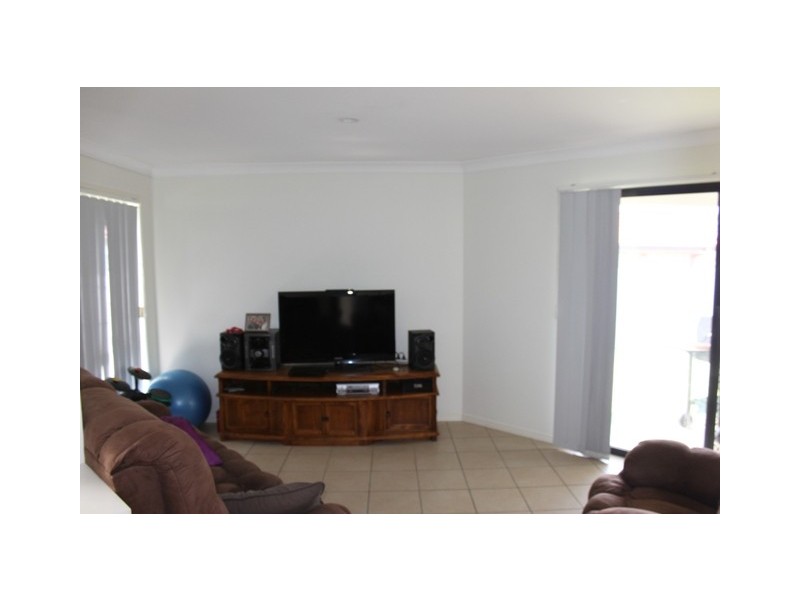 24 Sarah Drive, Yamanto QLD 4305