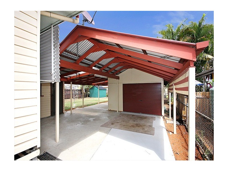 171 South Station Road, Silkstone QLD 4304