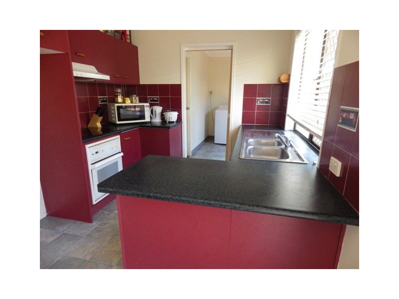 1 Quando Close, Yamanto QLD 4305