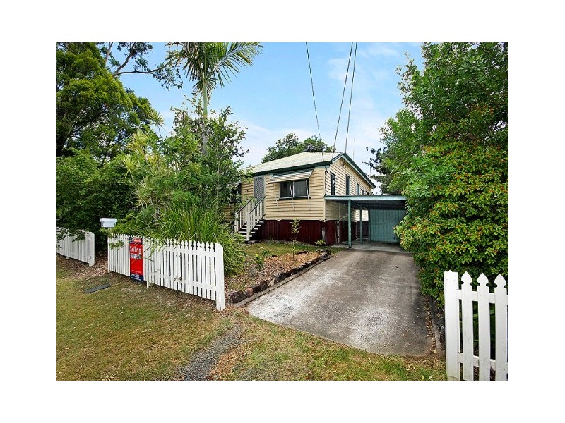 6 Rodney Street, Silkstone QLD 4304