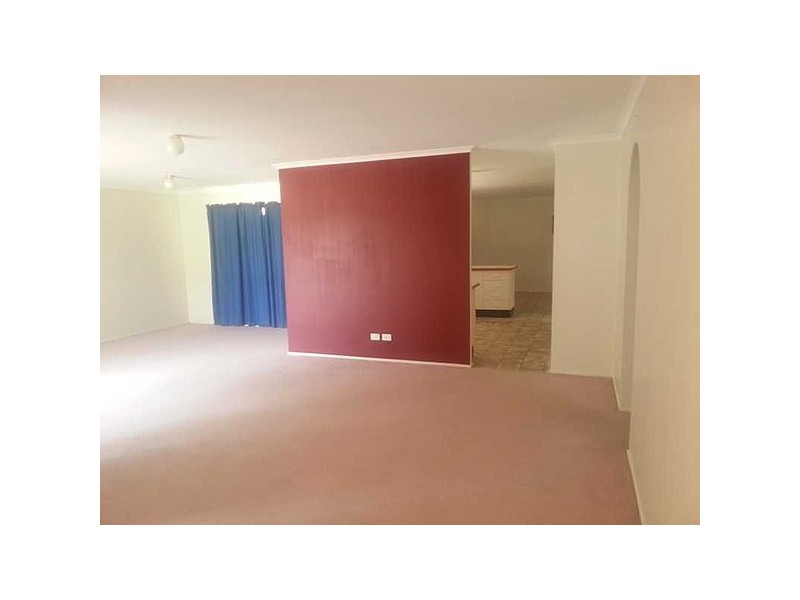 84 Equestrian Drive, Yamanto QLD 4305