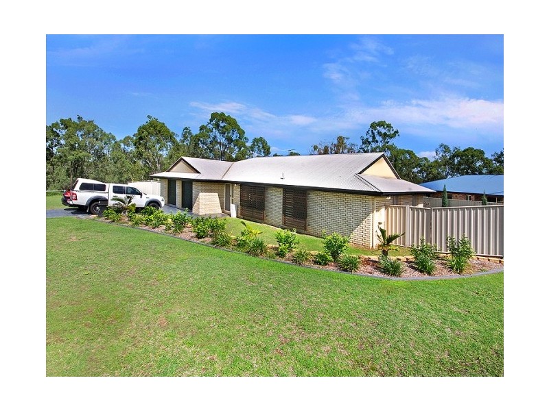 128 Kensington Drive, Flinders View QLD 4305