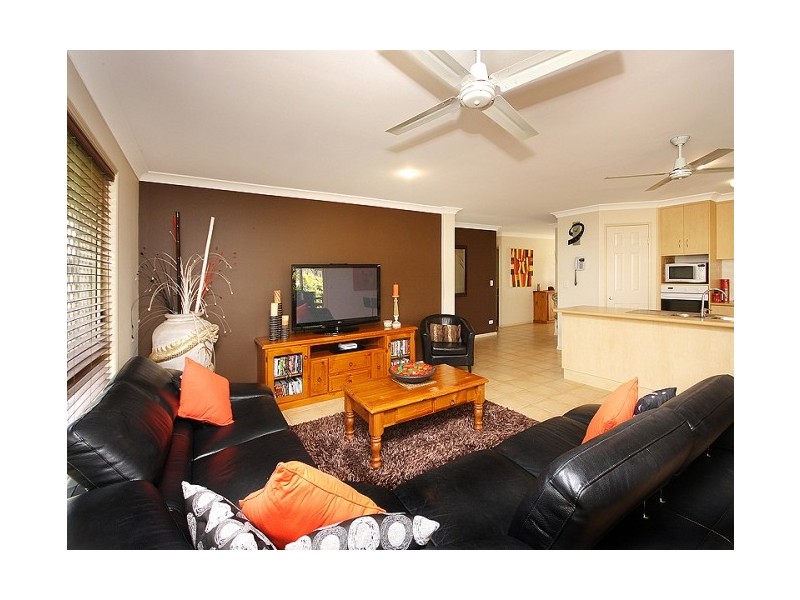 128 Kensington Drive, Flinders View QLD 4305