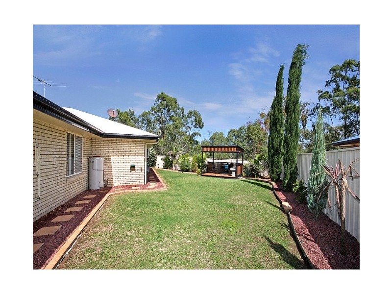 128 Kensington Drive, Flinders View QLD 4305