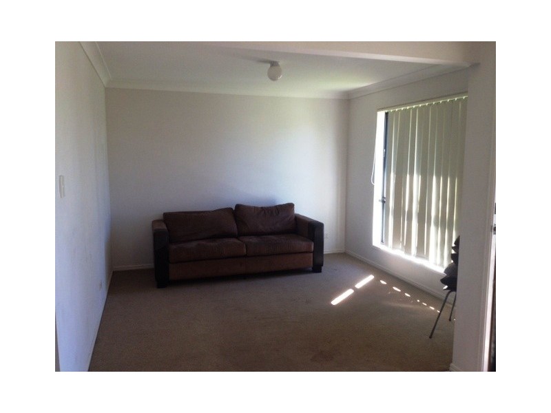 89 Anna Drive, Raceview QLD 4305