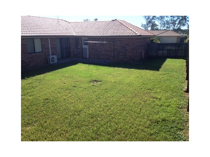 89 Anna Drive, Raceview QLD 4305