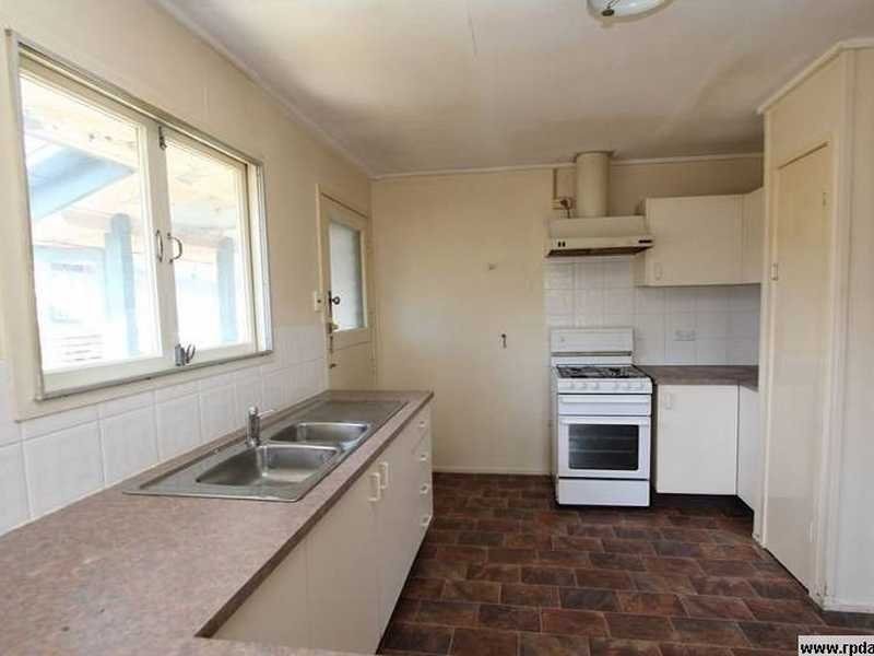 56 Kynance Street, Leichhardt QLD 4305