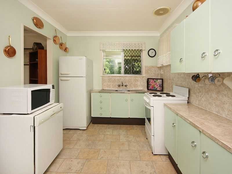 88 Raceview Street, Raceview QLD 4305