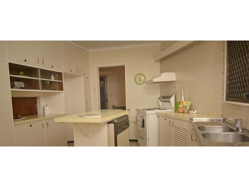 7 Walker Street, Ipswich QLD 4305