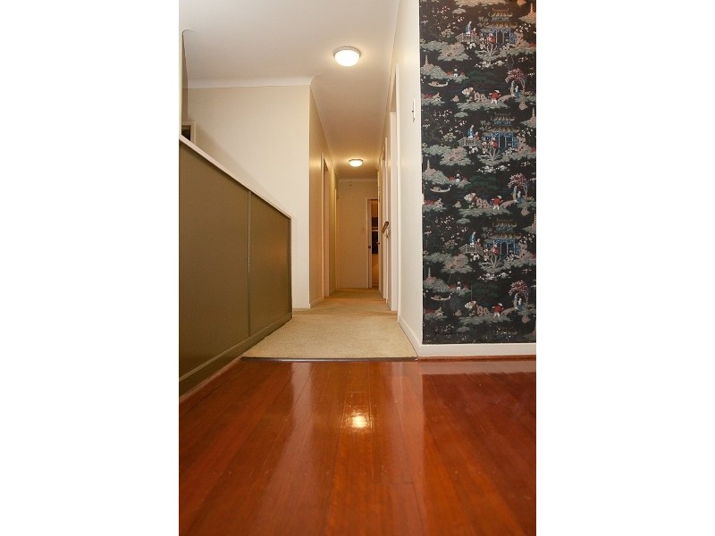 7 Walker Street, Ipswich QLD 4305