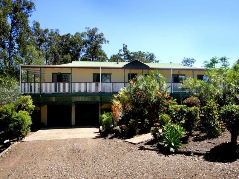 10 Pringle Place, Pine Mountain QLD 4306