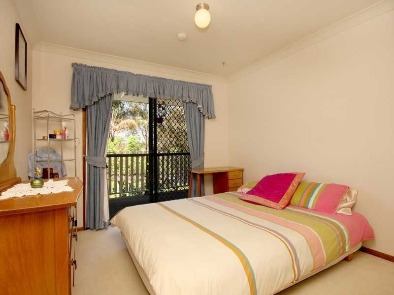 10 Pringle Place, Pine Mountain QLD 4306