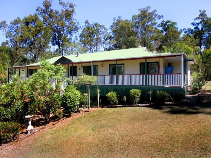 10 Pringle Place, Pine Mountain QLD 4306