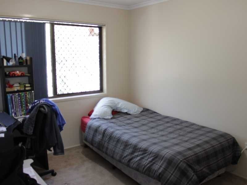 11 Poincianna Court, Walloon QLD 4306